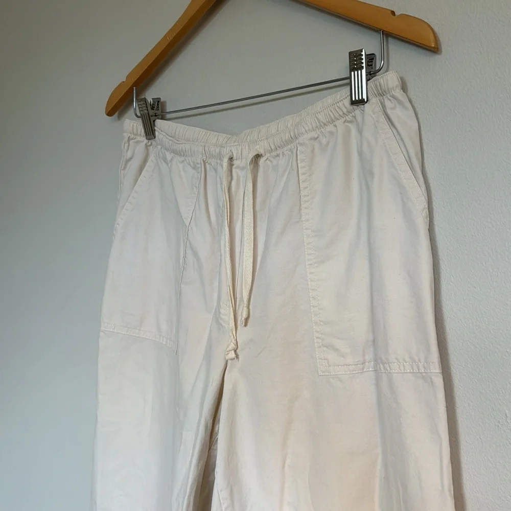 L.L. Bean Classic Fit Cream Pants Regular M Elastic Waistband 100% Cotton - Picture 2 of 6